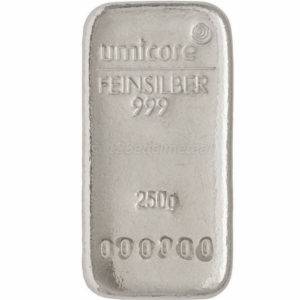 Voorkant 250 gram zilverbaar van Umicore met een zuiverheid van 999/1000 geseald zacht plastic. Ook wel fijnzilver, zilver